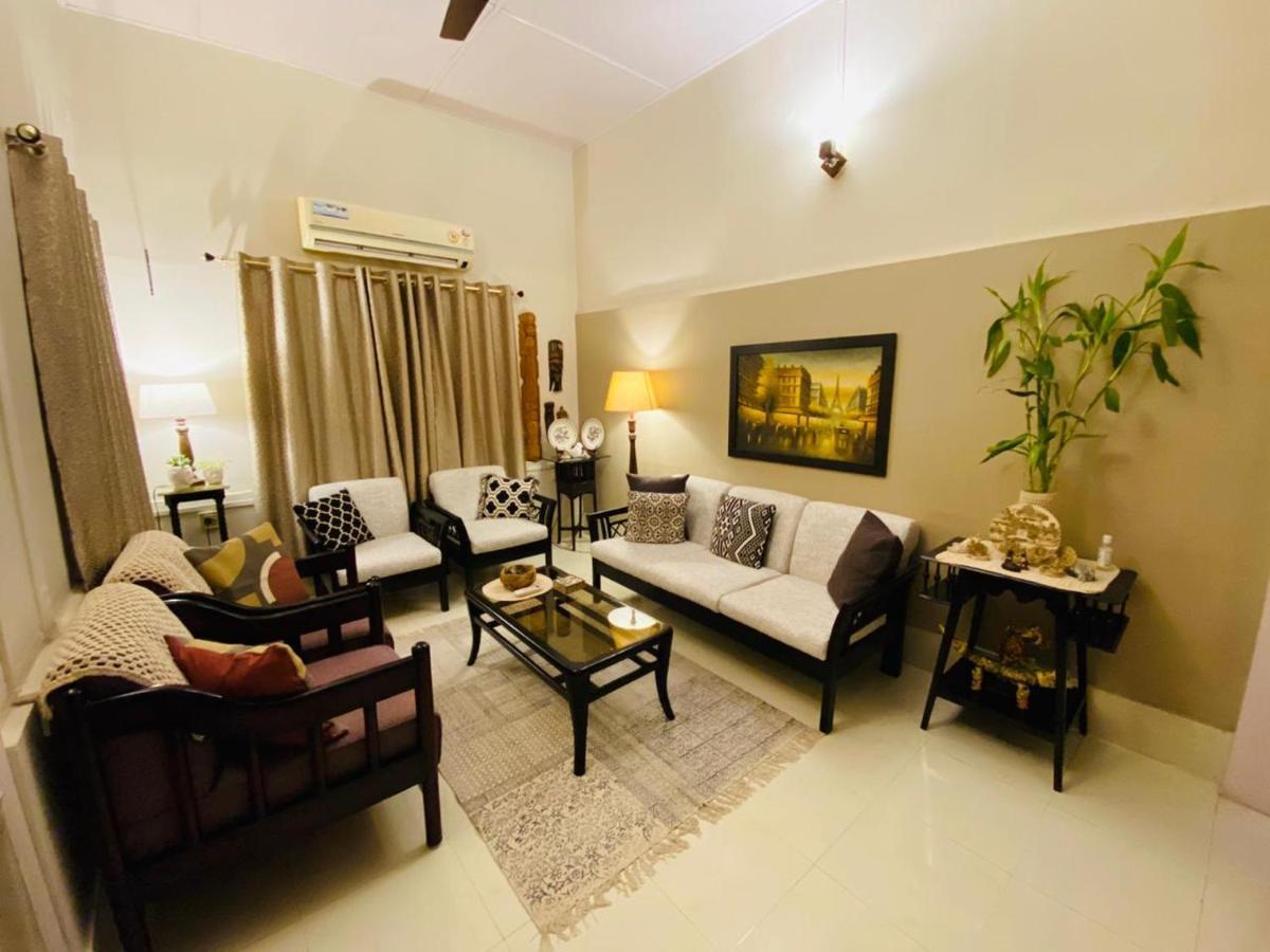 The Bhowmick'S Bungalow Tezpur Exteriör bild