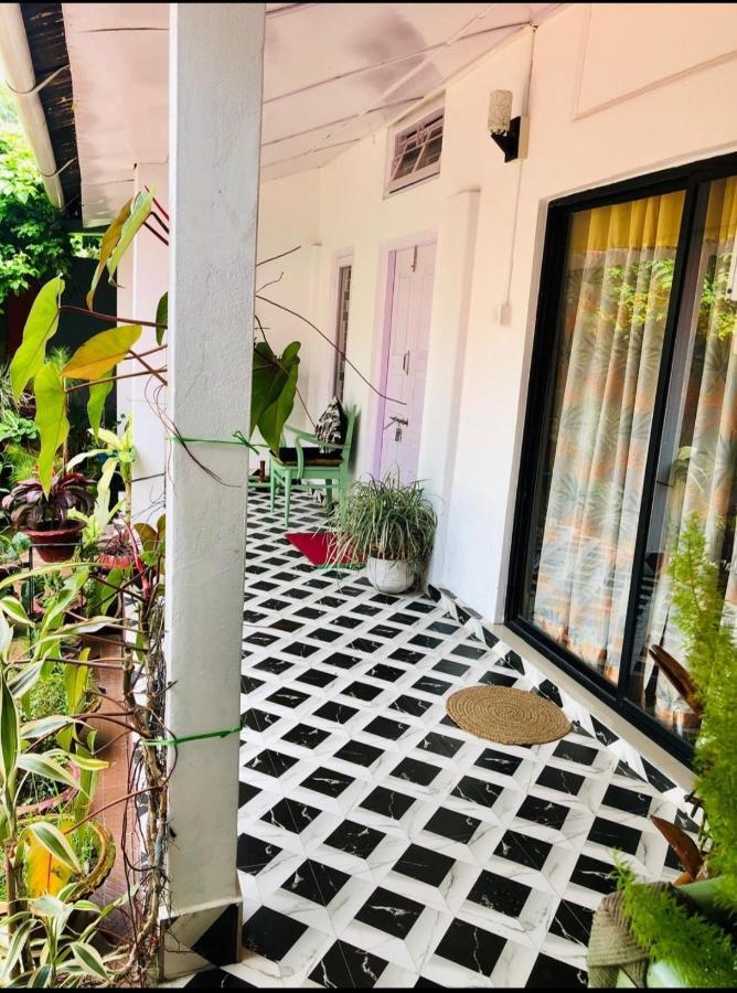 The Bhowmick'S Bungalow Tezpur Exteriör bild